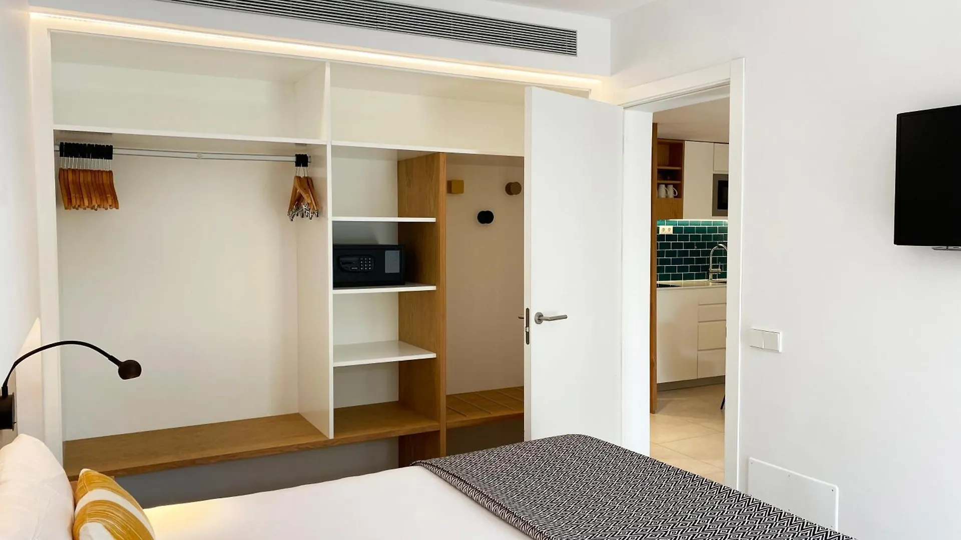Inturotel Esmeralda Park Cala D´Or 4*,